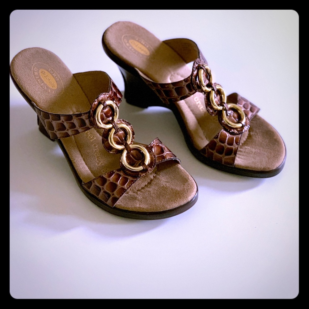 Dr schools size 9m wedge sandals